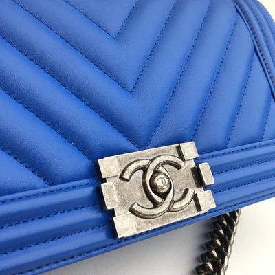 Chanel Chevron Boy Bag Old Medium