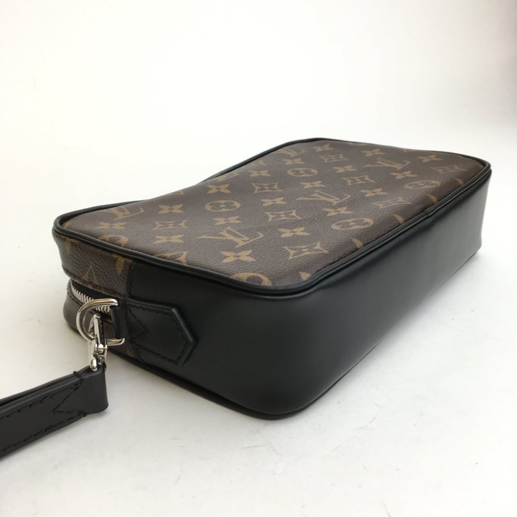 Louis Vuitton Kasai Clutch