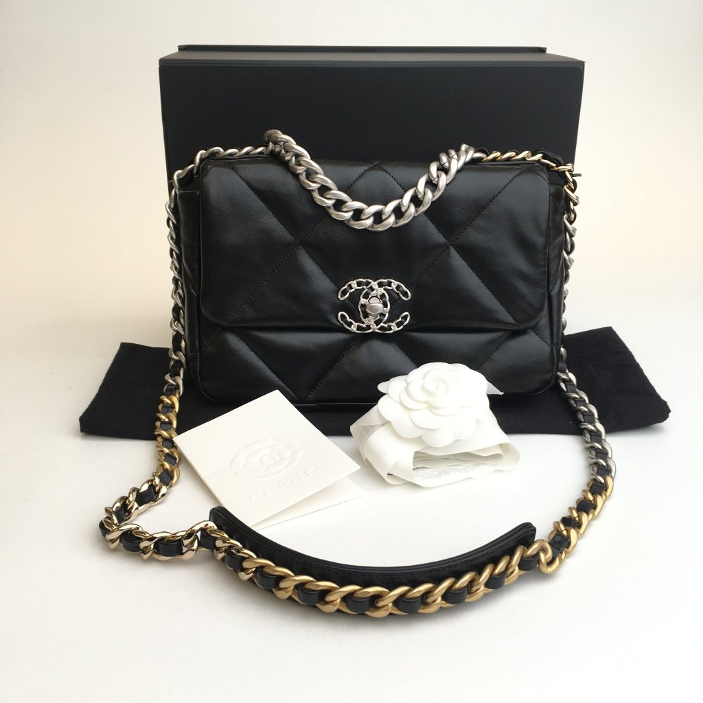 Chanel 19 Small Flap