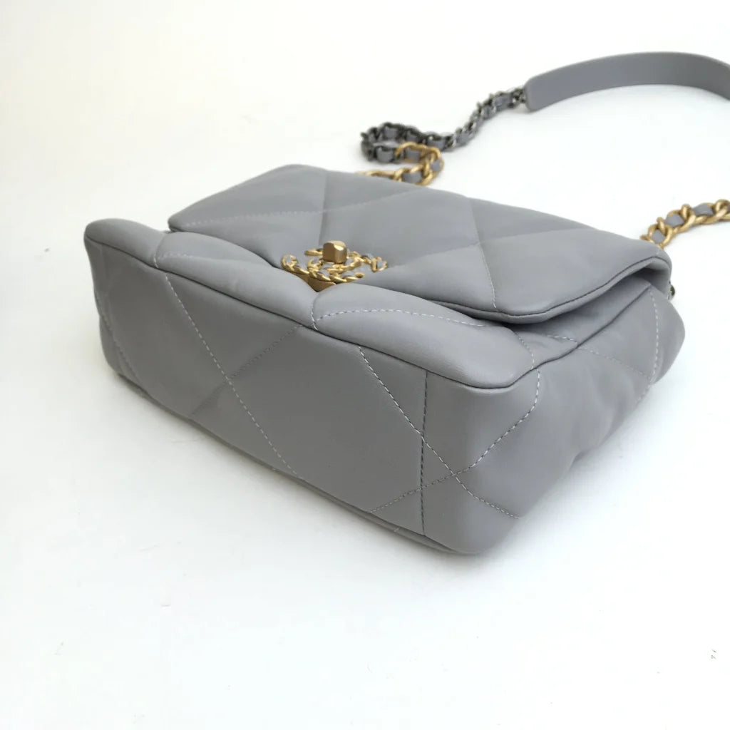 Chanel 19 Flap Small 21B Grey Lambskin