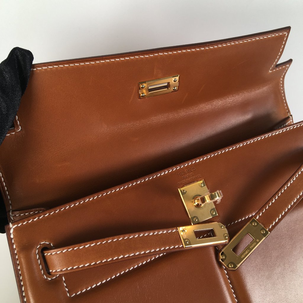 Hermes Padded Kelly 25 Gold Barenia