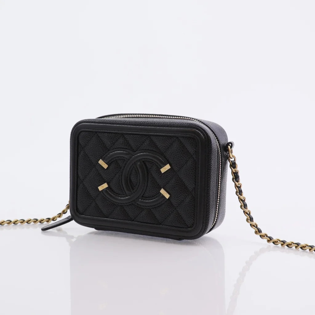 Chanel Filigree Vanity Clutch With Chain 18B Black Caviar