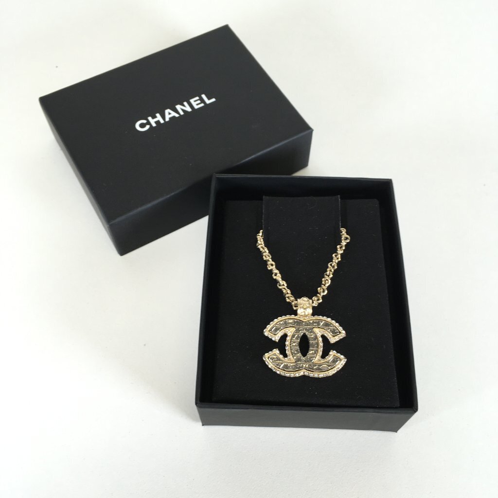 Chanel CC Crystals Necklace