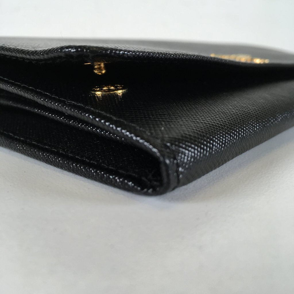 Prada Wallet On Chain (WOC)