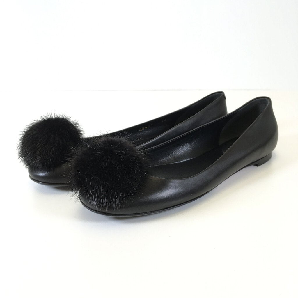 Gucci Pom Pom Flats