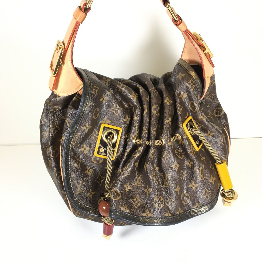 Louis Vuitton Madonna Karahari