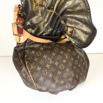 Louis Vuitton Madonna Karahari