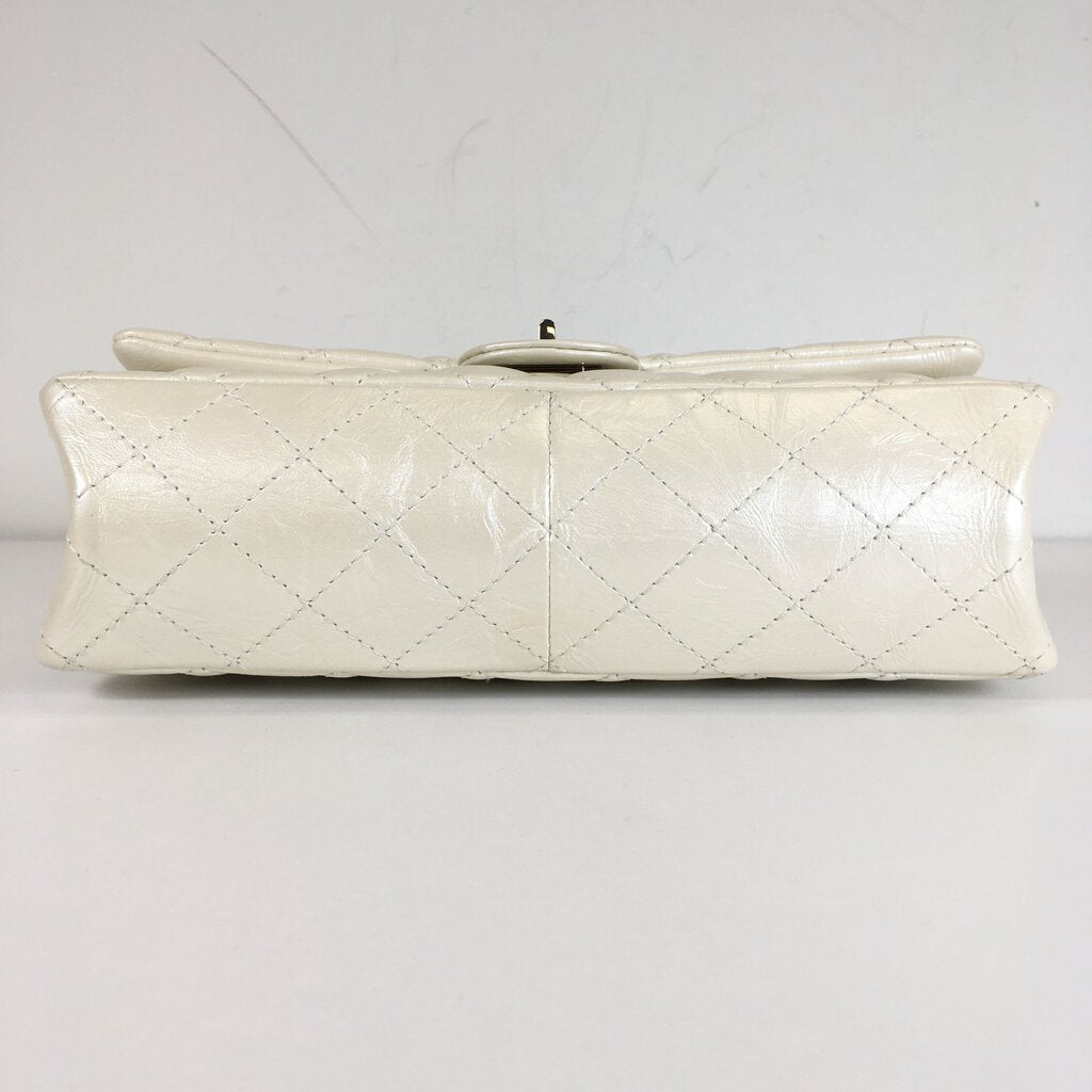 Chanel Reissue 226