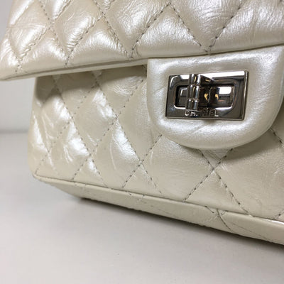 Chanel Reissue 226