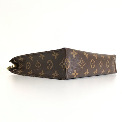 Louis Vuitton Toiletry Pouch 26