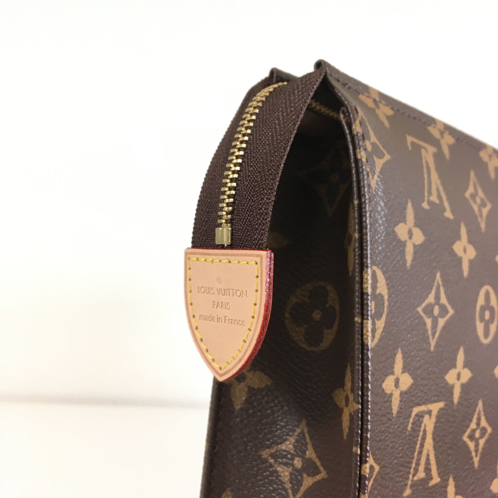 Louis Vuitton Toiletry Pouch 26