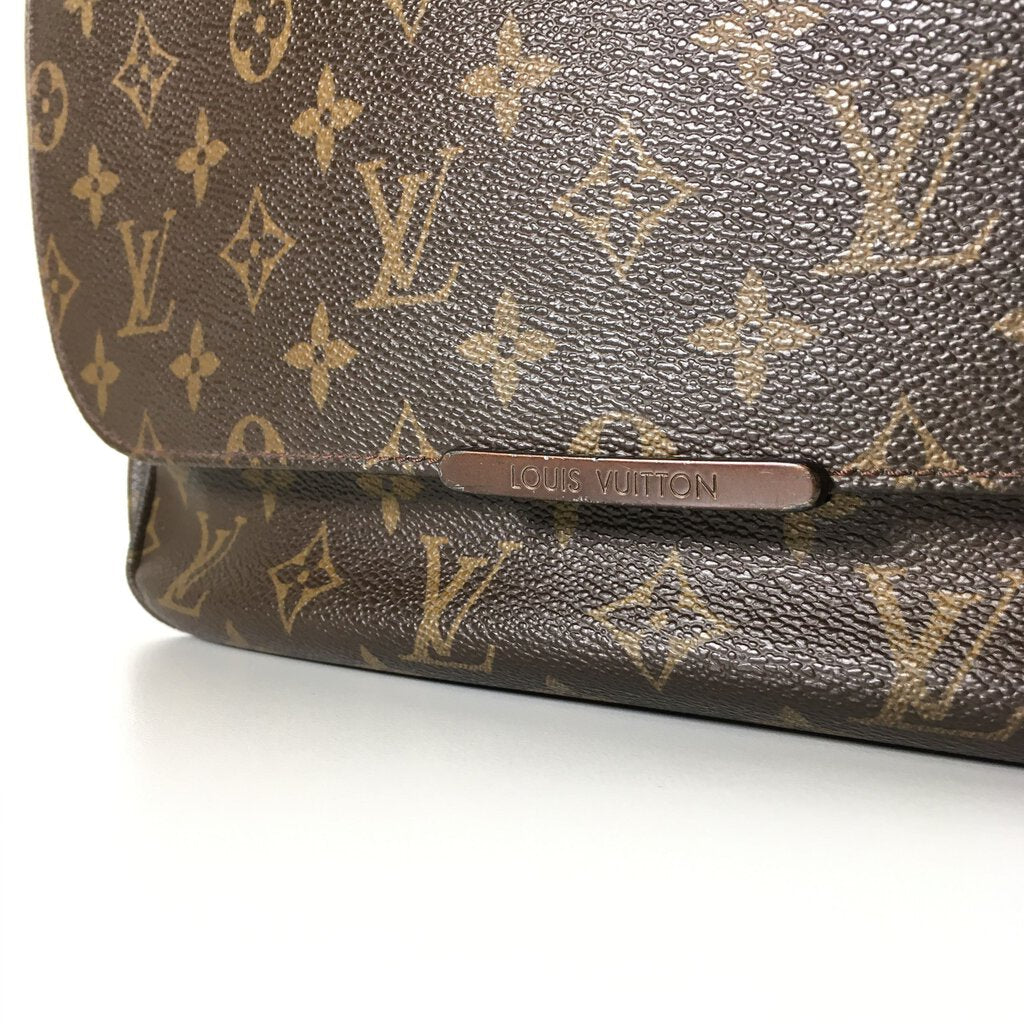 Louis Vuitton Beauburg Messenger Bag