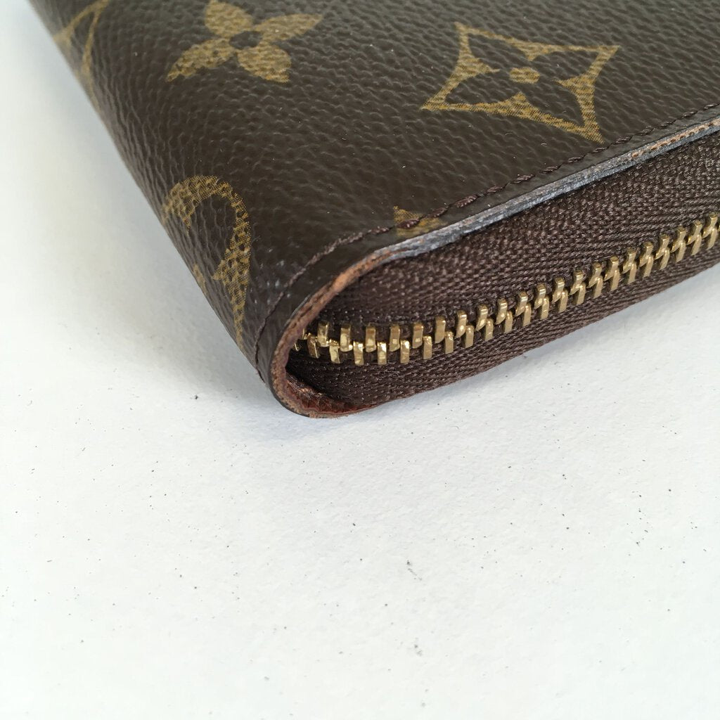 Louis Vuitton Zippy Coin Purse