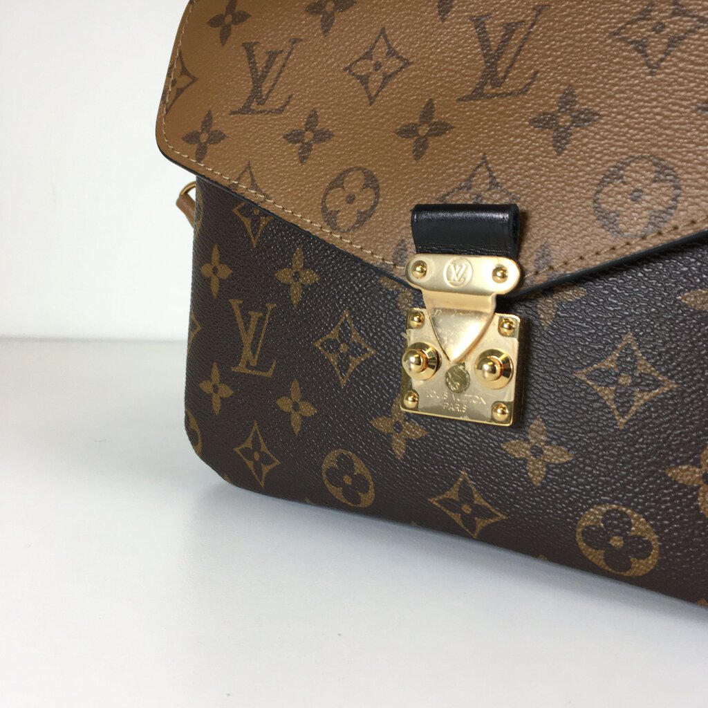 Louis Vuitton Pochette Metis