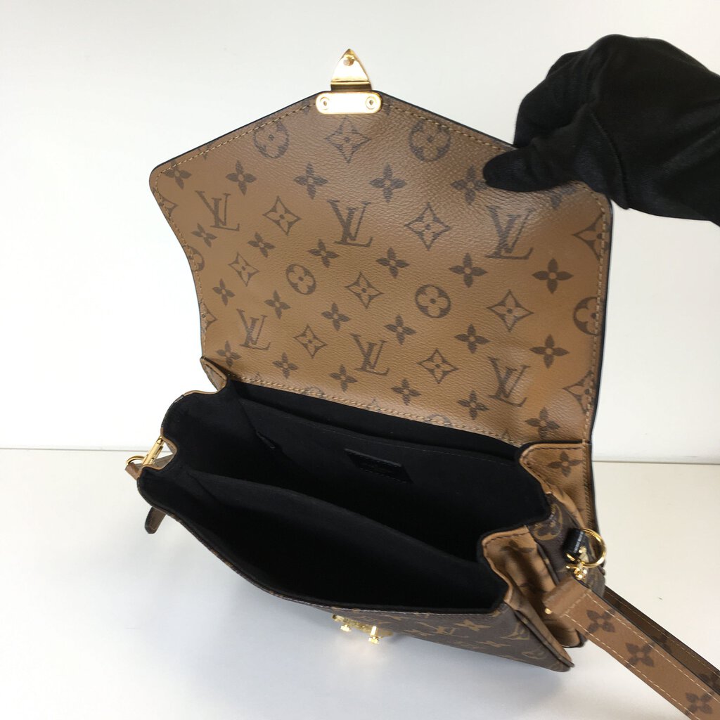 Louis Vuitton Pochette Metis