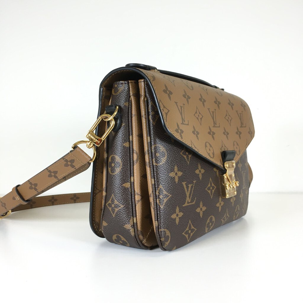 Louis Vuitton Pochette Metis