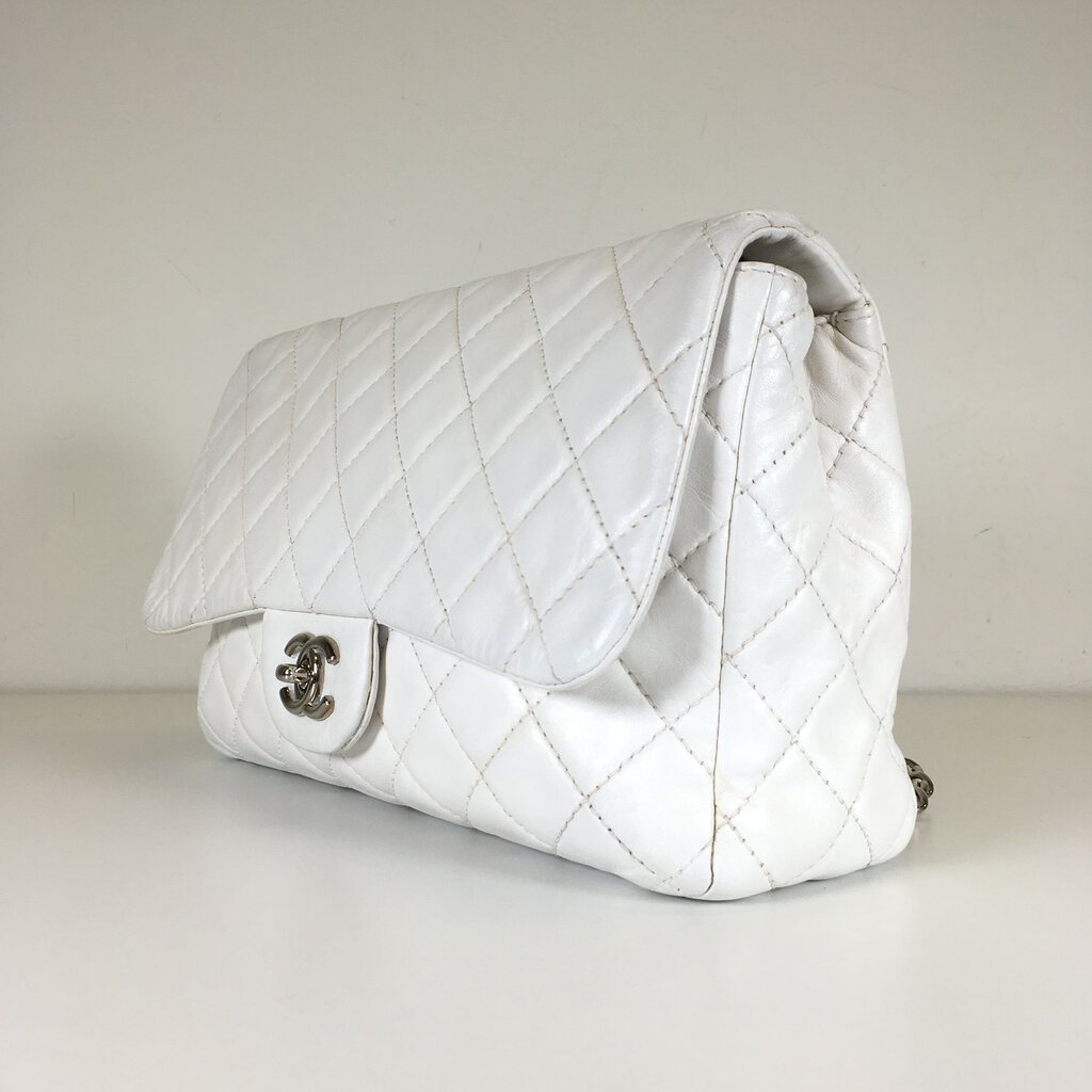 Chanel Jumbo Single Flap