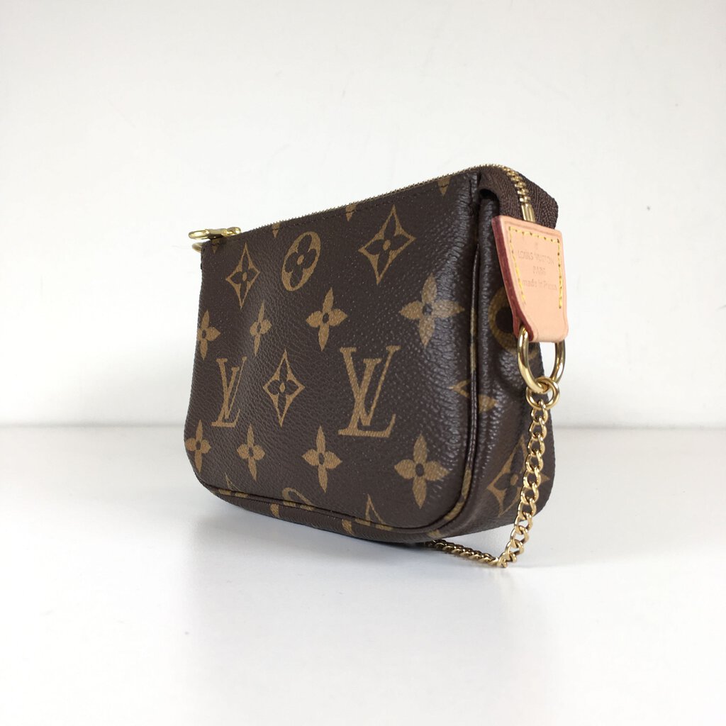 Louis Vuitton Mini Pochette Accessories