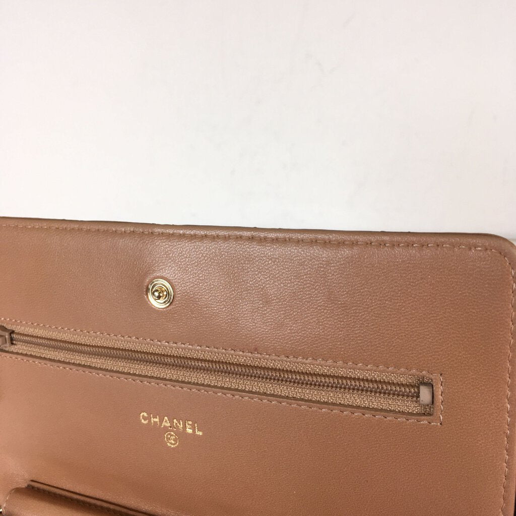 Chanel Wallet On Chain (WOC)