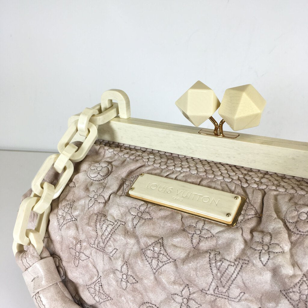 Louis Vuitton Cirrus Ecru Clutch