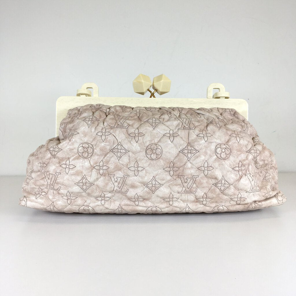 Louis Vuitton Cirrus Ecru Clutch