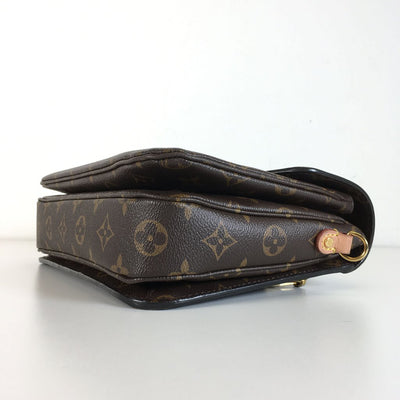 Louis Vuitton Pochette Metis