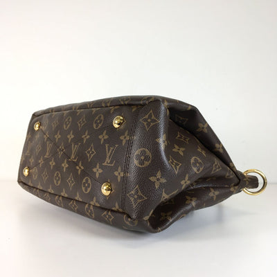 Louis Vuitton Pallas