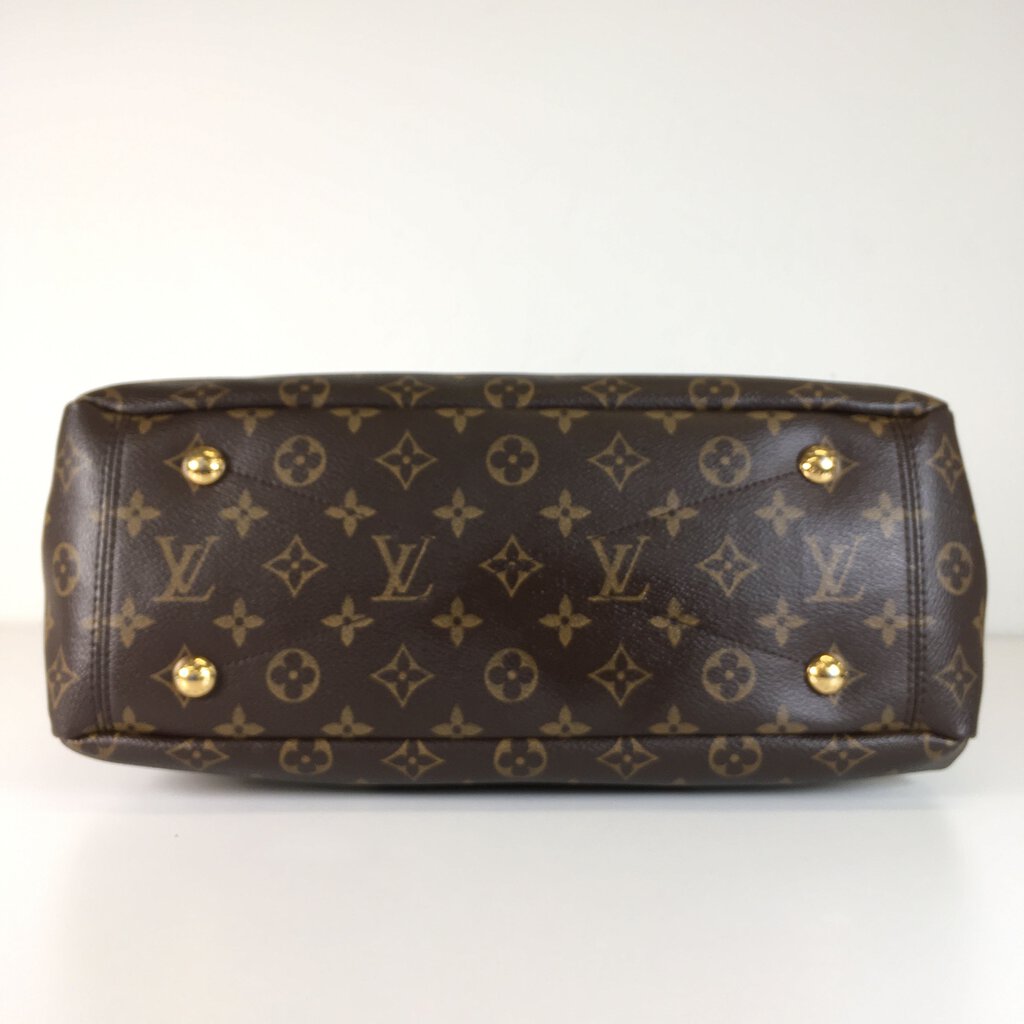 Louis Vuitton Pallas