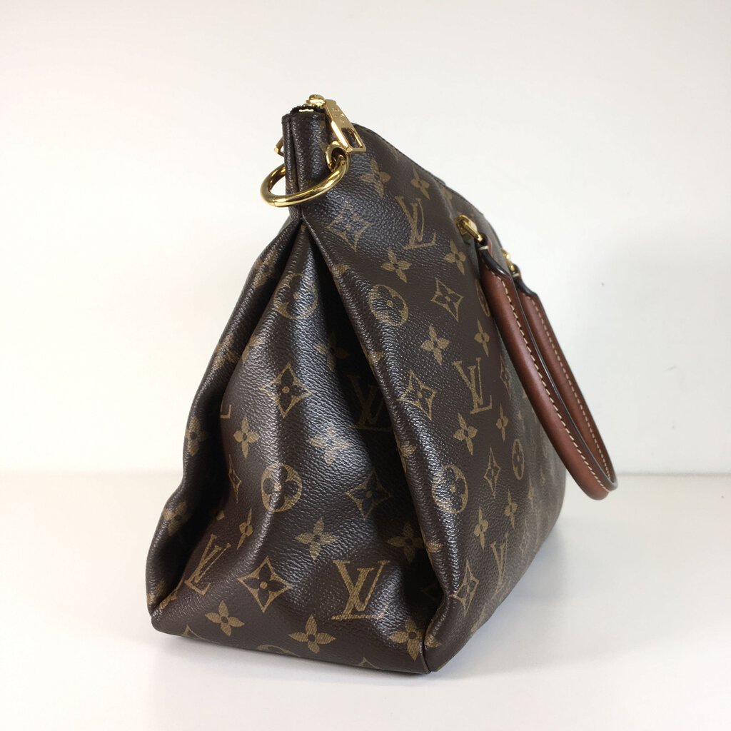 Louis Vuitton Pallas