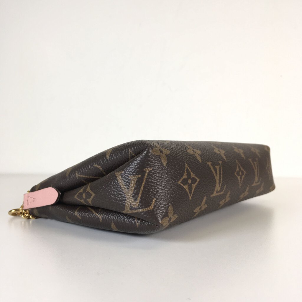 Louis Vuitton Pallas Clutch