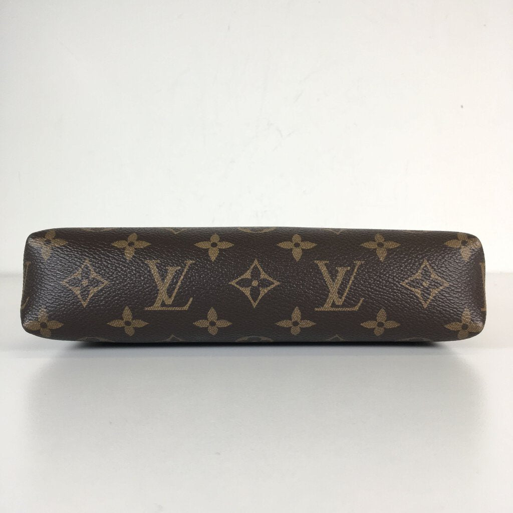 Louis Vuitton Pallas Clutch