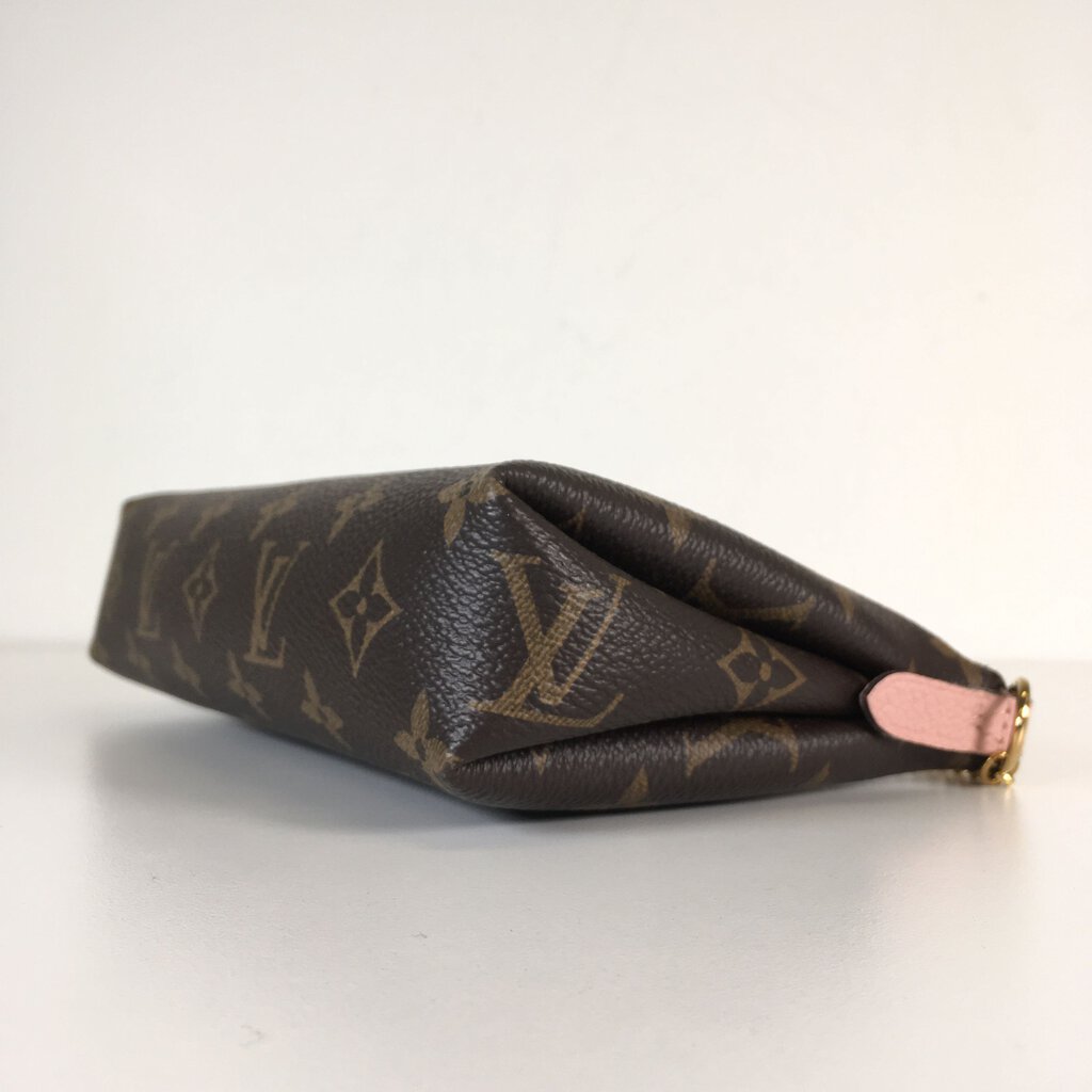 Louis Vuitton Pallas Clutch