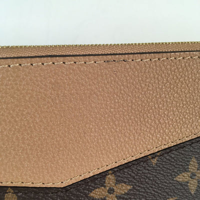 Louis Vuitton Daily Pouch