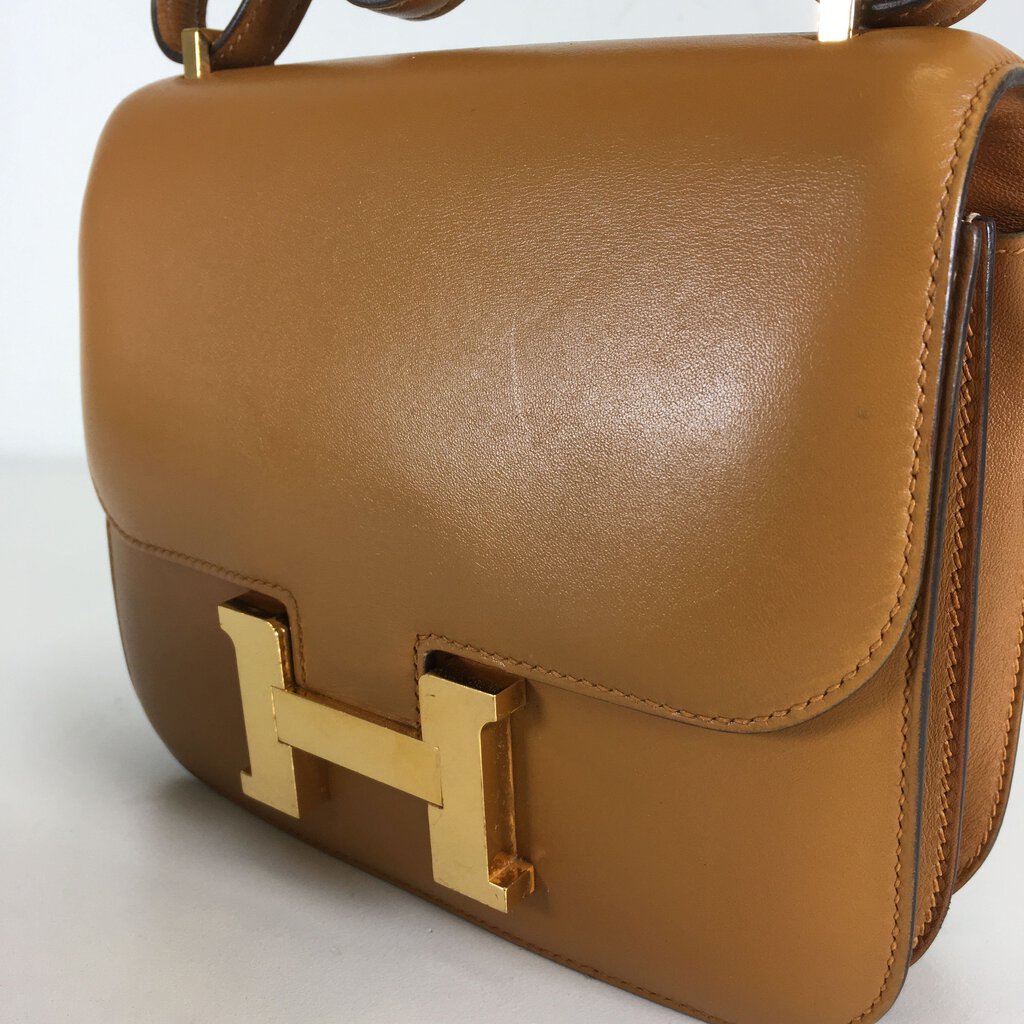 Hermes Constance 18