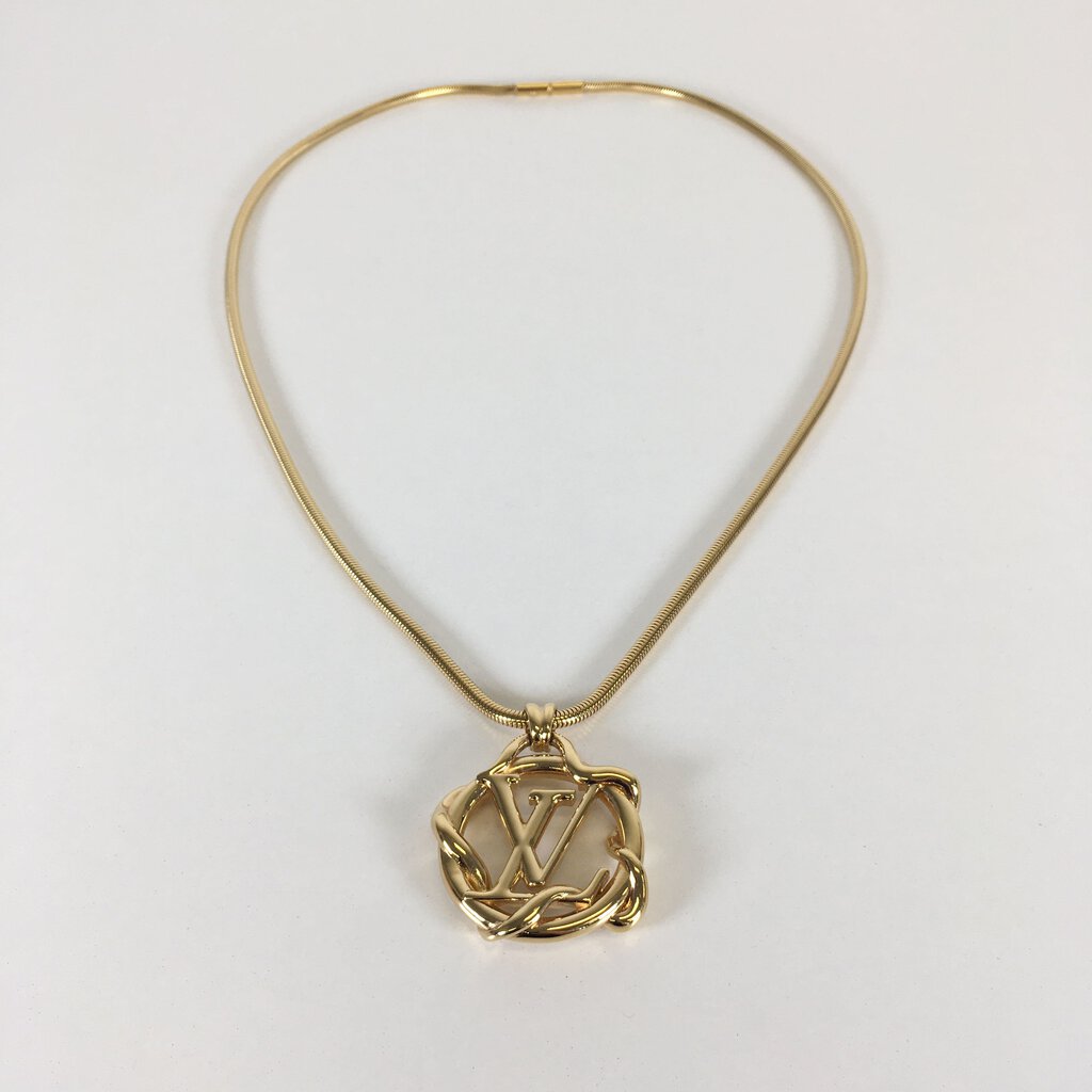 Louis Vuitton Garden Pendant