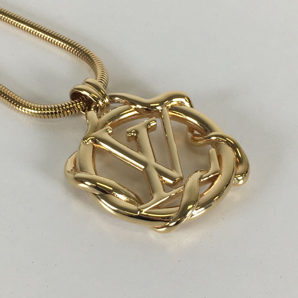 Louis Vuitton Garden Pendant