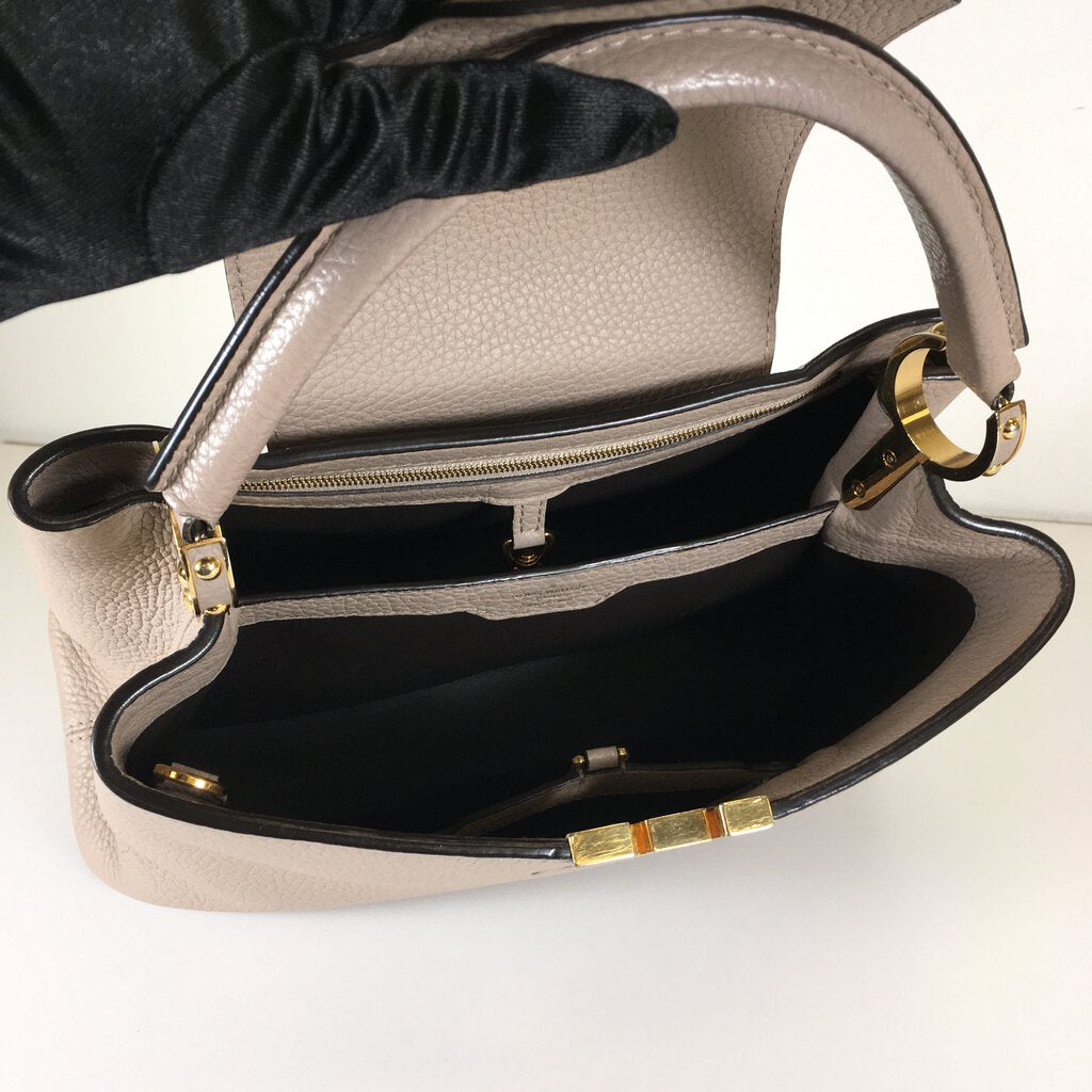 Louis Vuitton Capucines PM