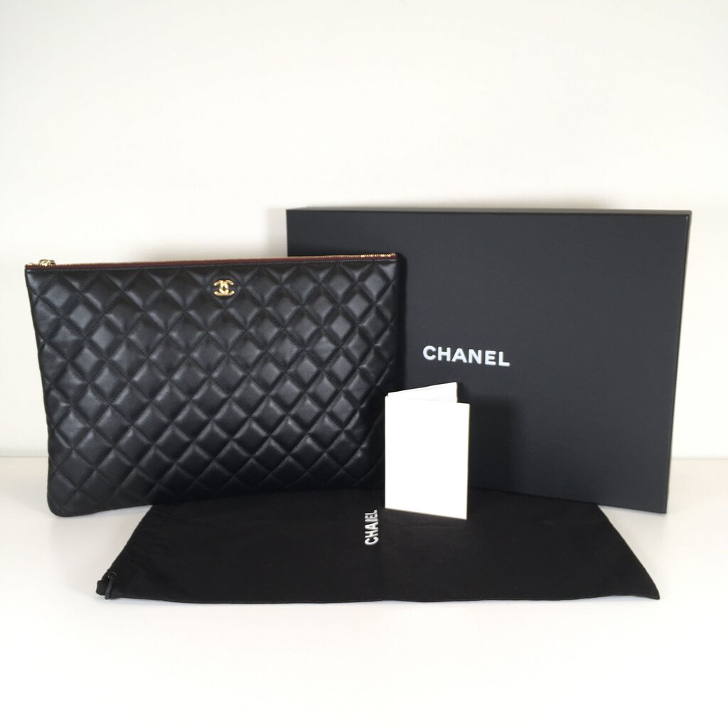 Chanel O Case