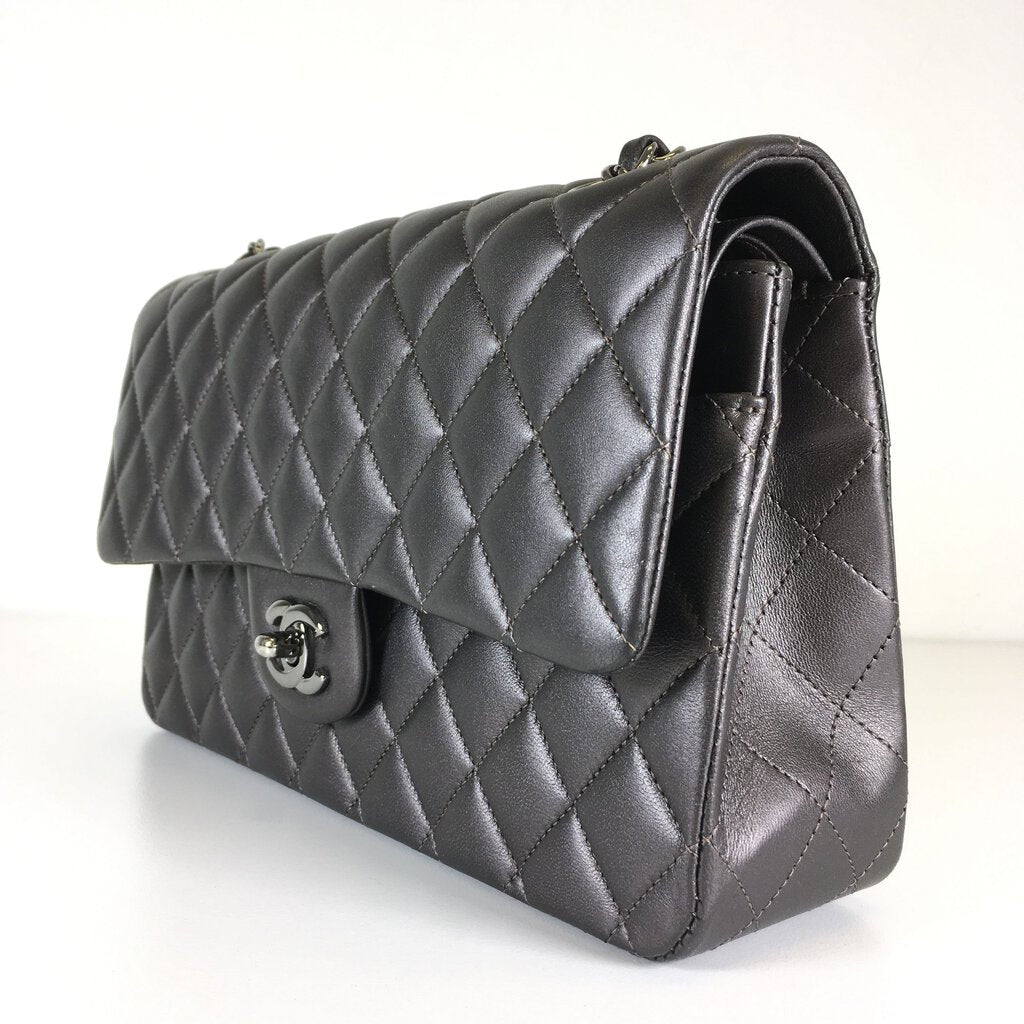 Chanel Classic ML Flap