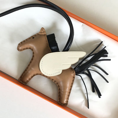 Hermes Rodeo Pegase