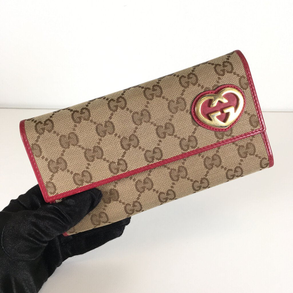 Gucci Supreme Heart Wallet