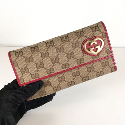 Gucci Supreme Heart Wallet