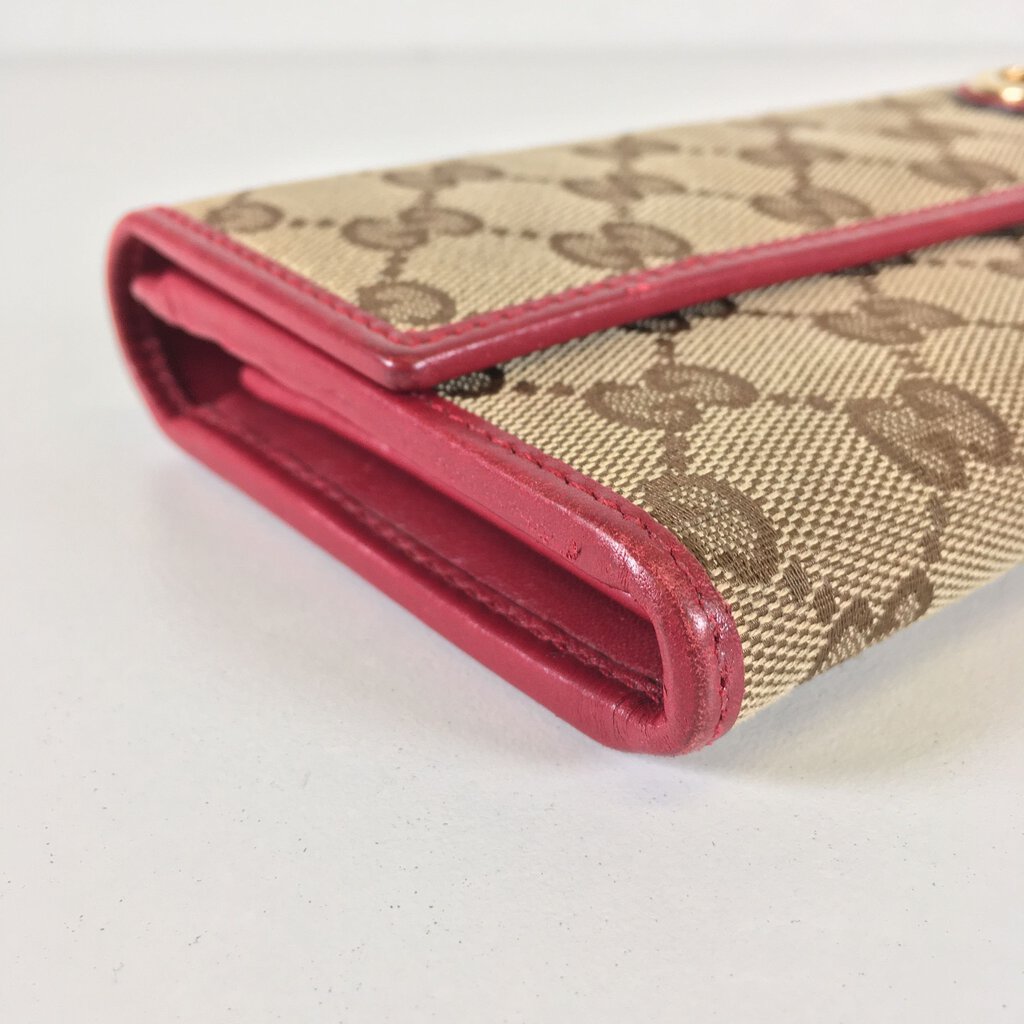 Gucci Supreme Heart Wallet