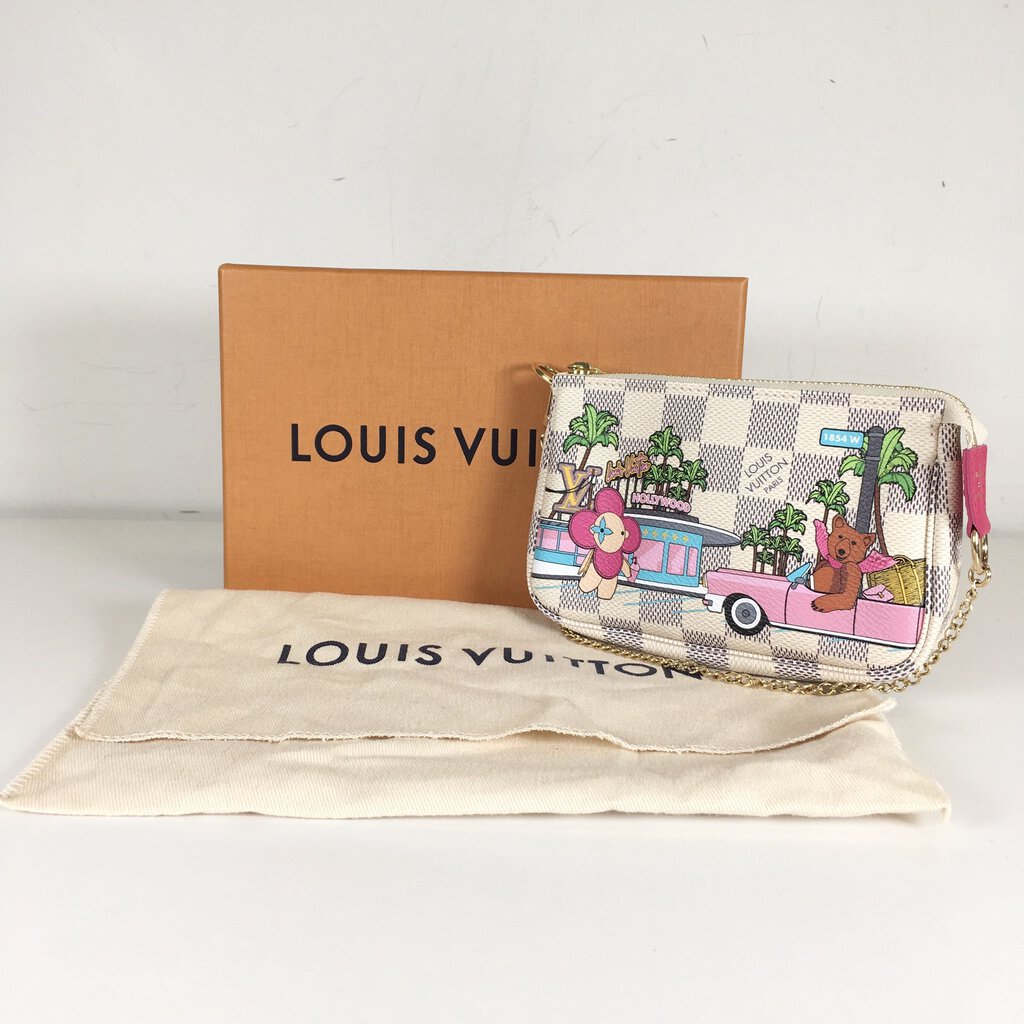 Louis Vuitton Pochette Accessories