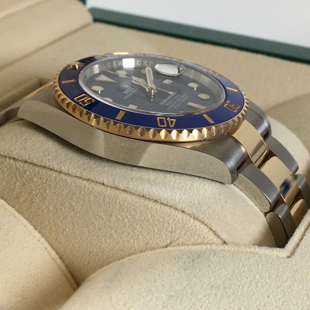 Rolex Submariner Date