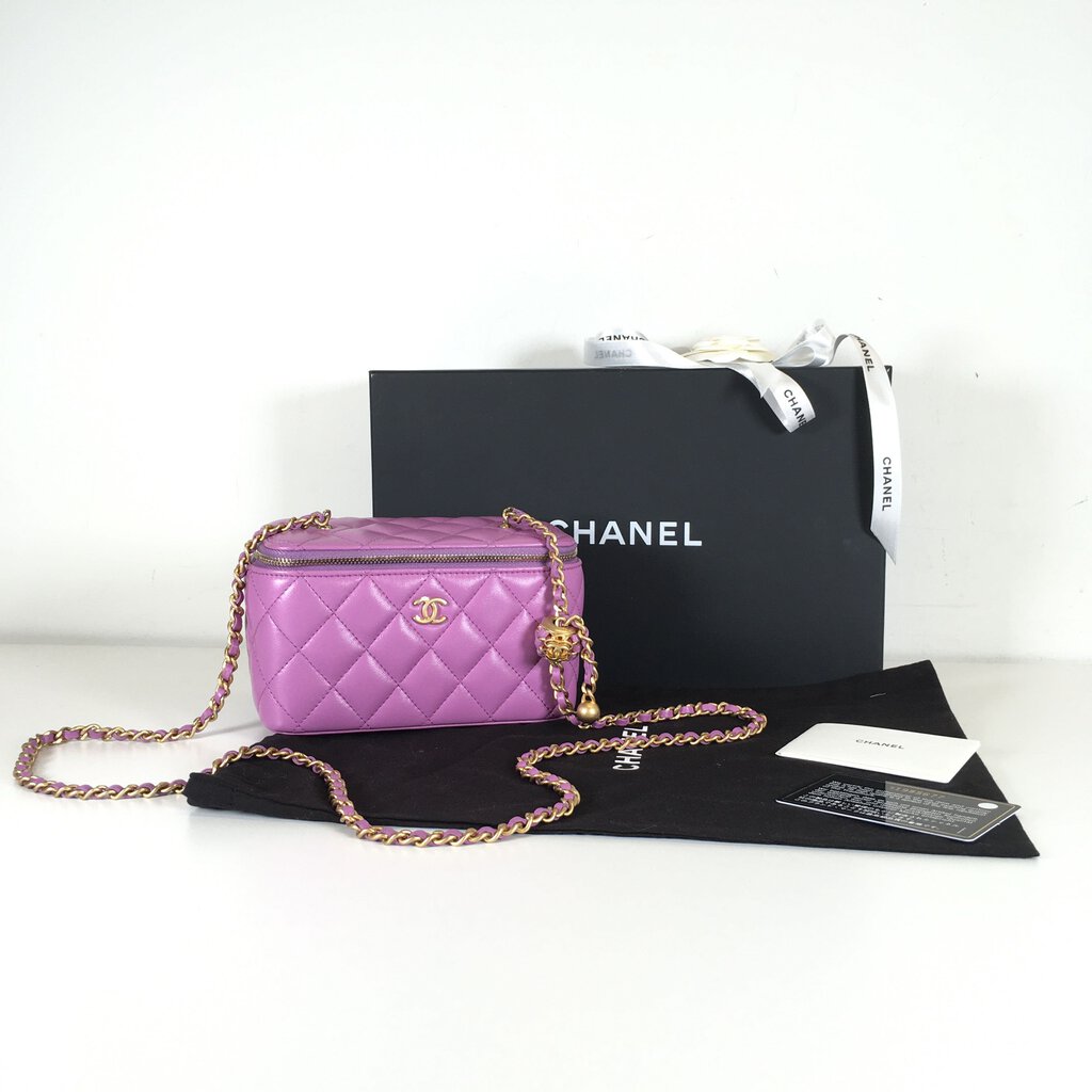 Chanel Pearl Crush Vanity Case