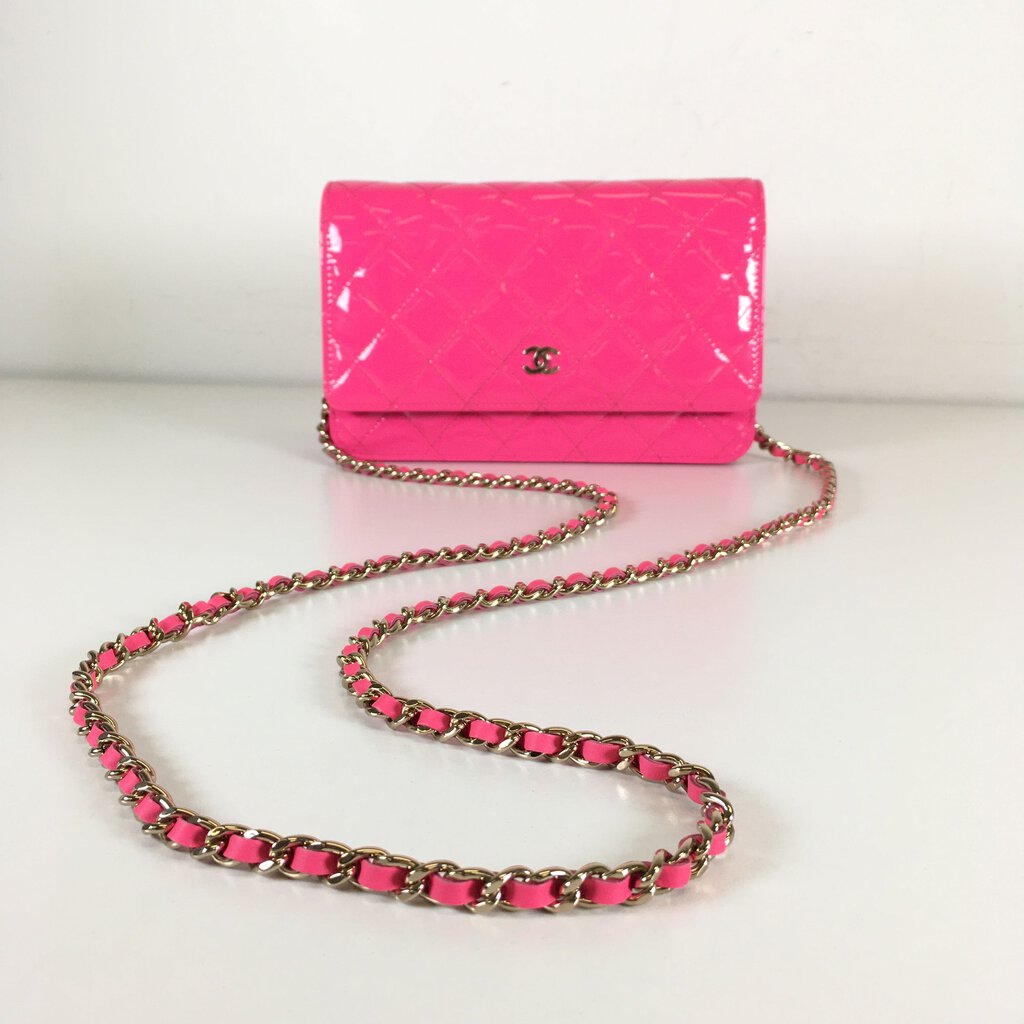 Chanel Wallet on Chain