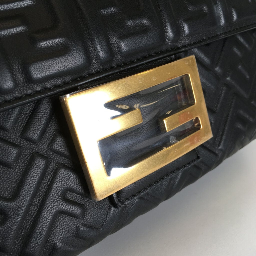 Fendi Chain Baguette