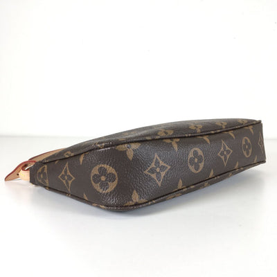 Louis Vuitton Pochette Accessories