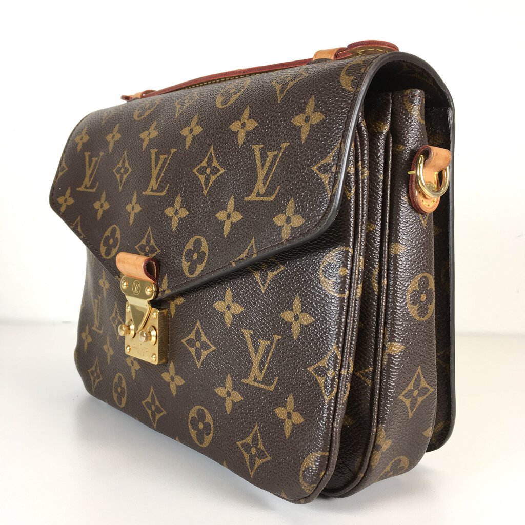 Louis Vuitton Pochette Metis